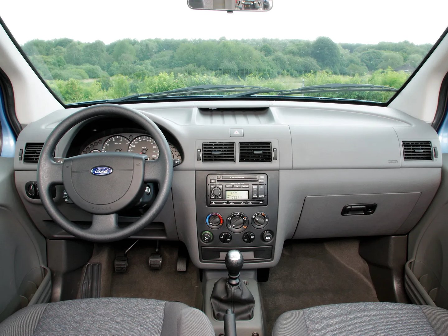 Ford_Tourneo_Connect_1_generation__Compact_Van__8.jpg