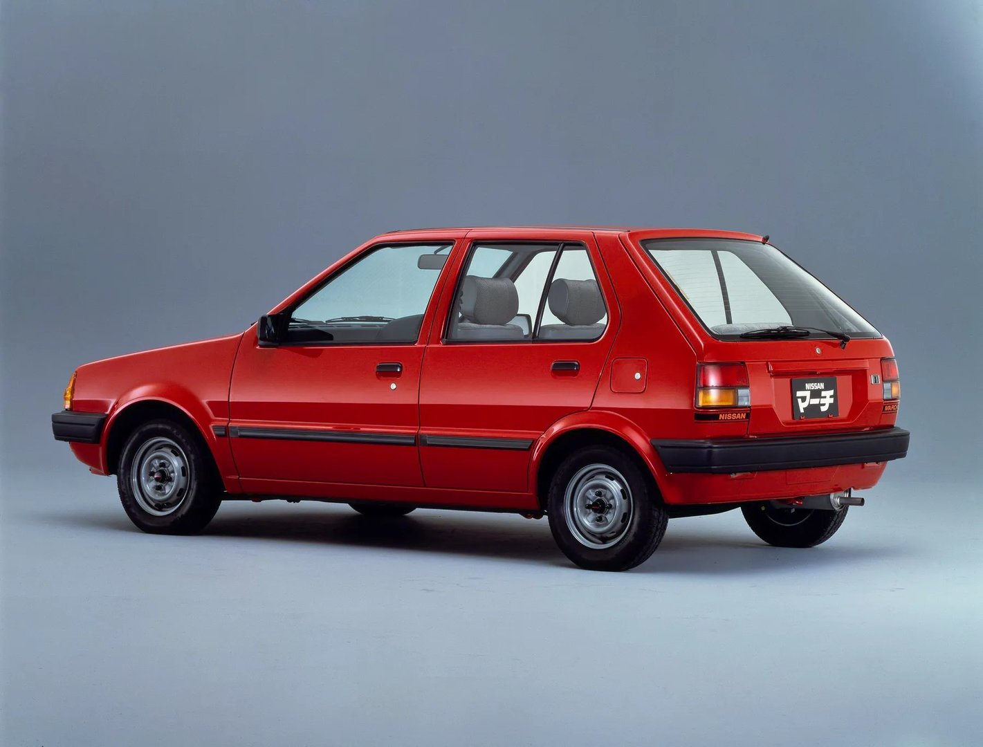 Nissan_March_1_generation__Mini_5-doors__3.jpg