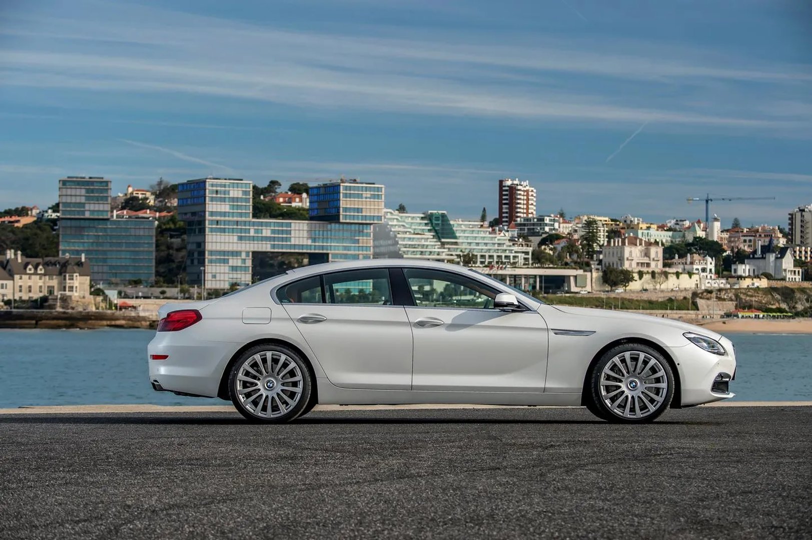 BMW_6_series_3_generation_restyling__Sedan__1.jpg