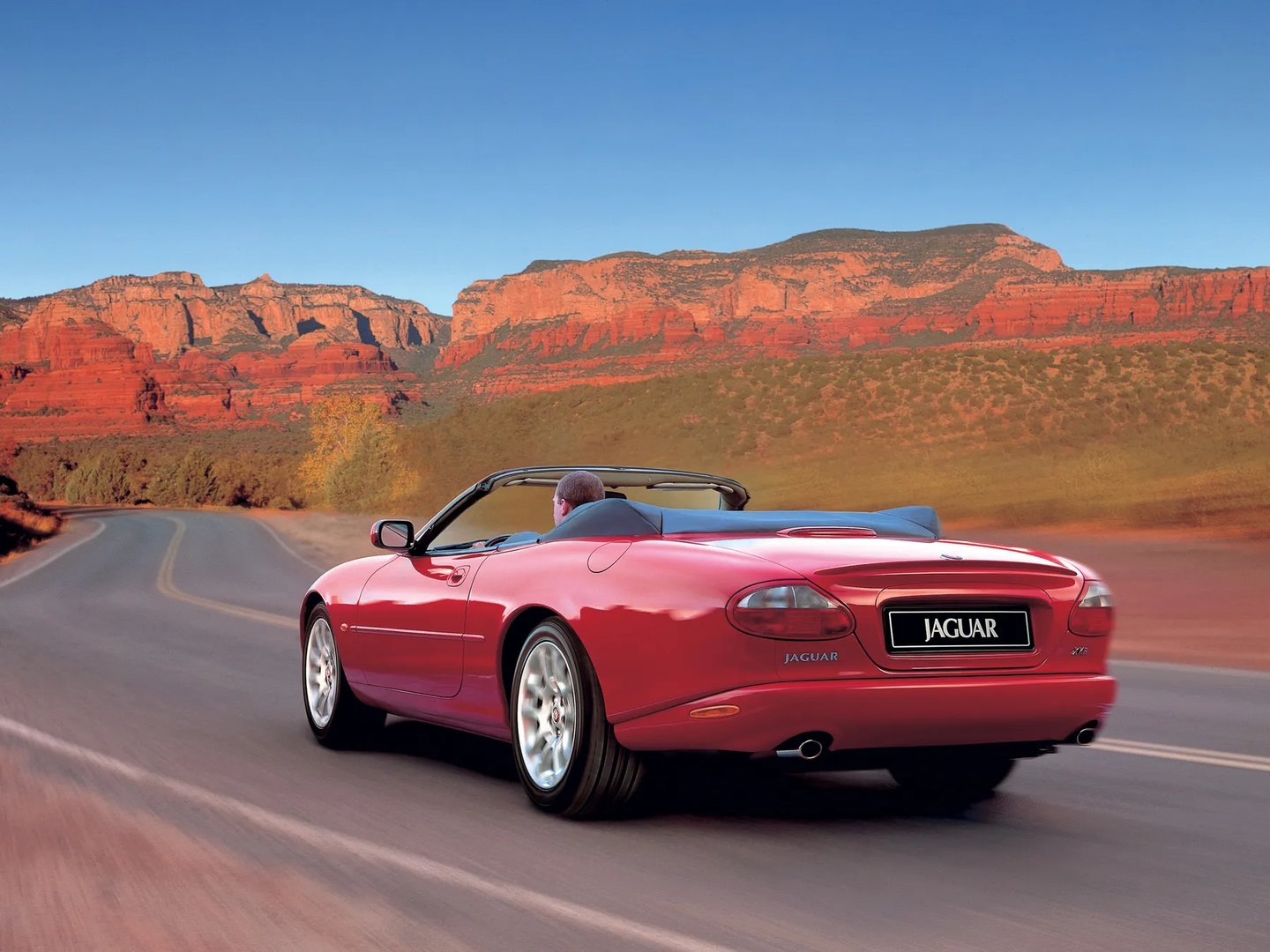 Jaguar_XKR_1_generation__Cabrio__3.jpg