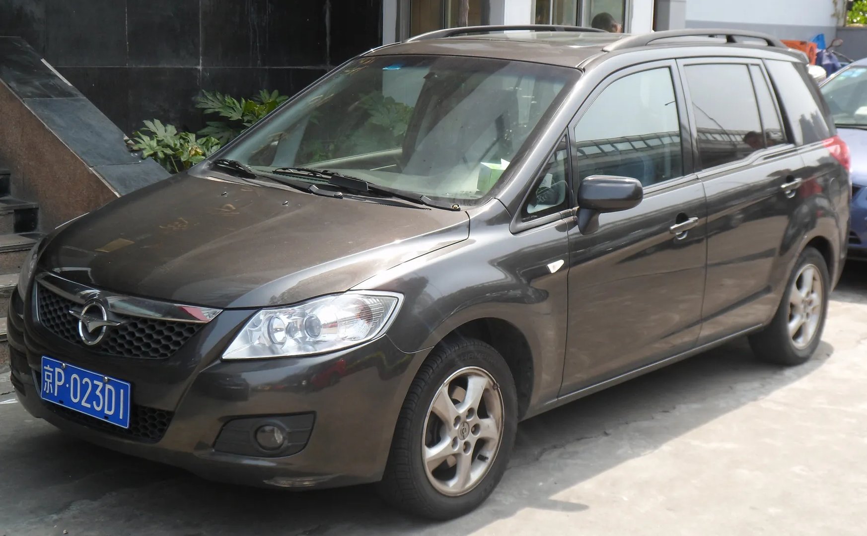 Haima_Freema_2_generation__Minivan__4.jpg