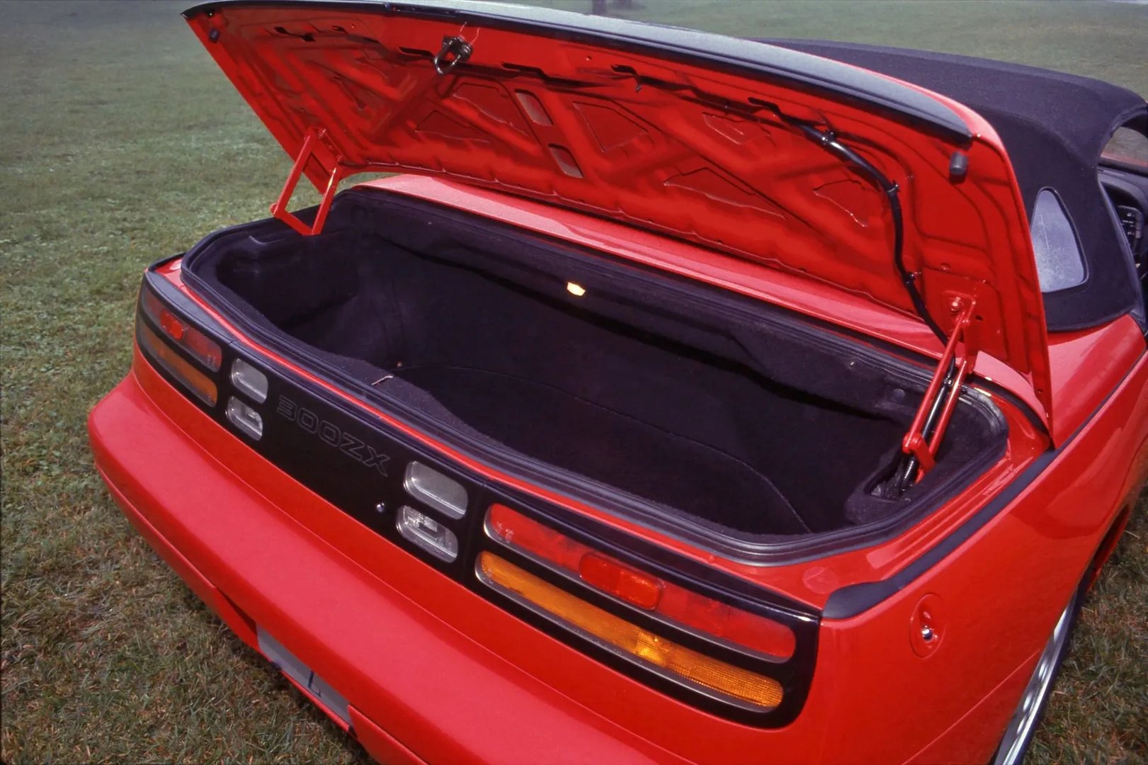 Nissan_Fairlady_Z_4_generation__Roadster__11.jpg