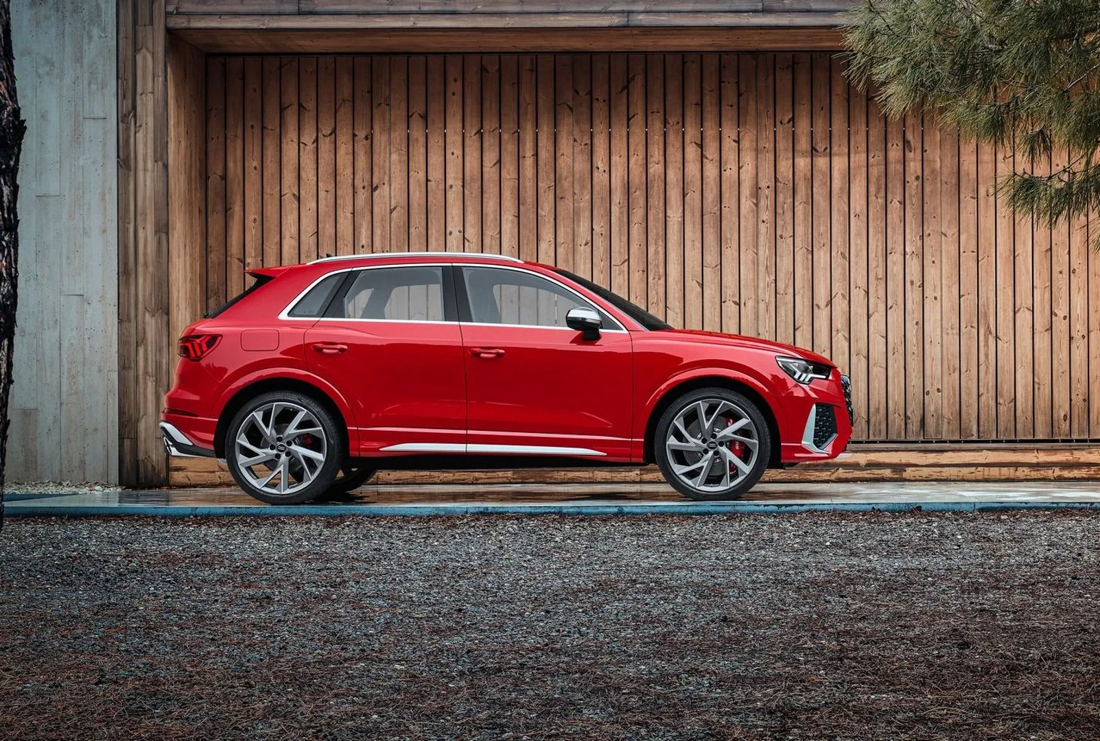 Audi_RS_Q3_2_generation__SUV_5-doors__1.jpg