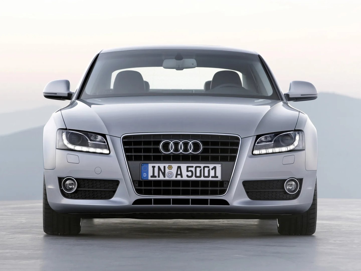 Audi_A5_1_generation__Coupe__10.jpg