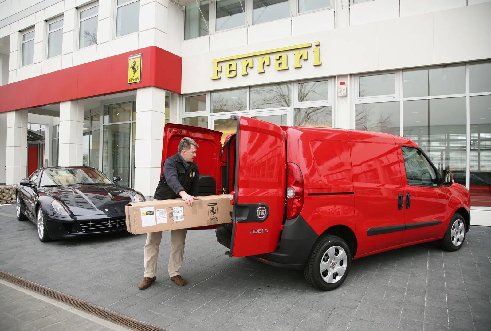 Fiat_Doblo_2_generation__Van__8.jpg
