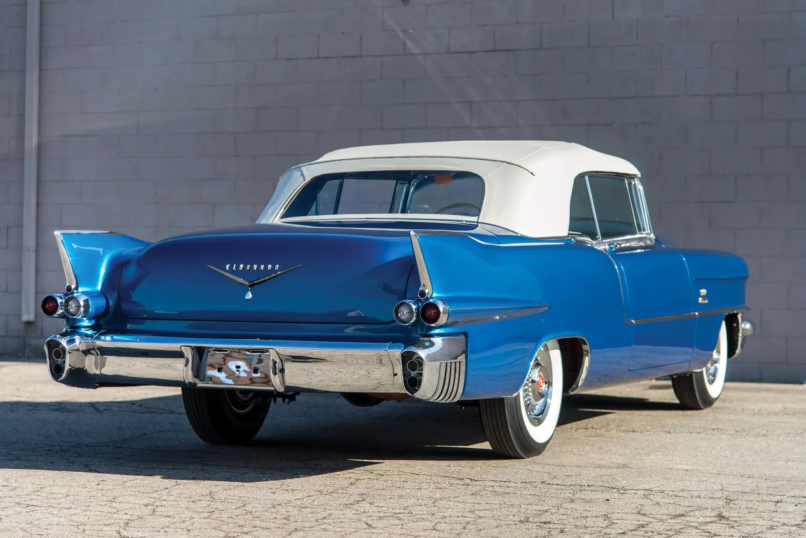 Cadillac_Eldorado_2_generation__Cabrio__2.jpg