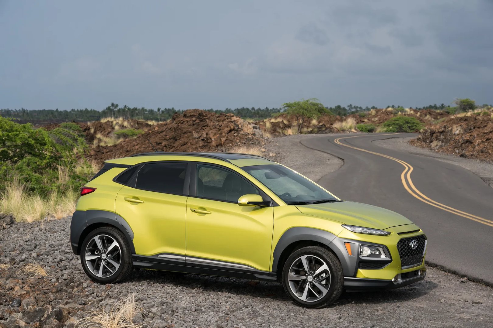 Hyundai_Kona_1_generation__SUV_5-doors__5.jpg