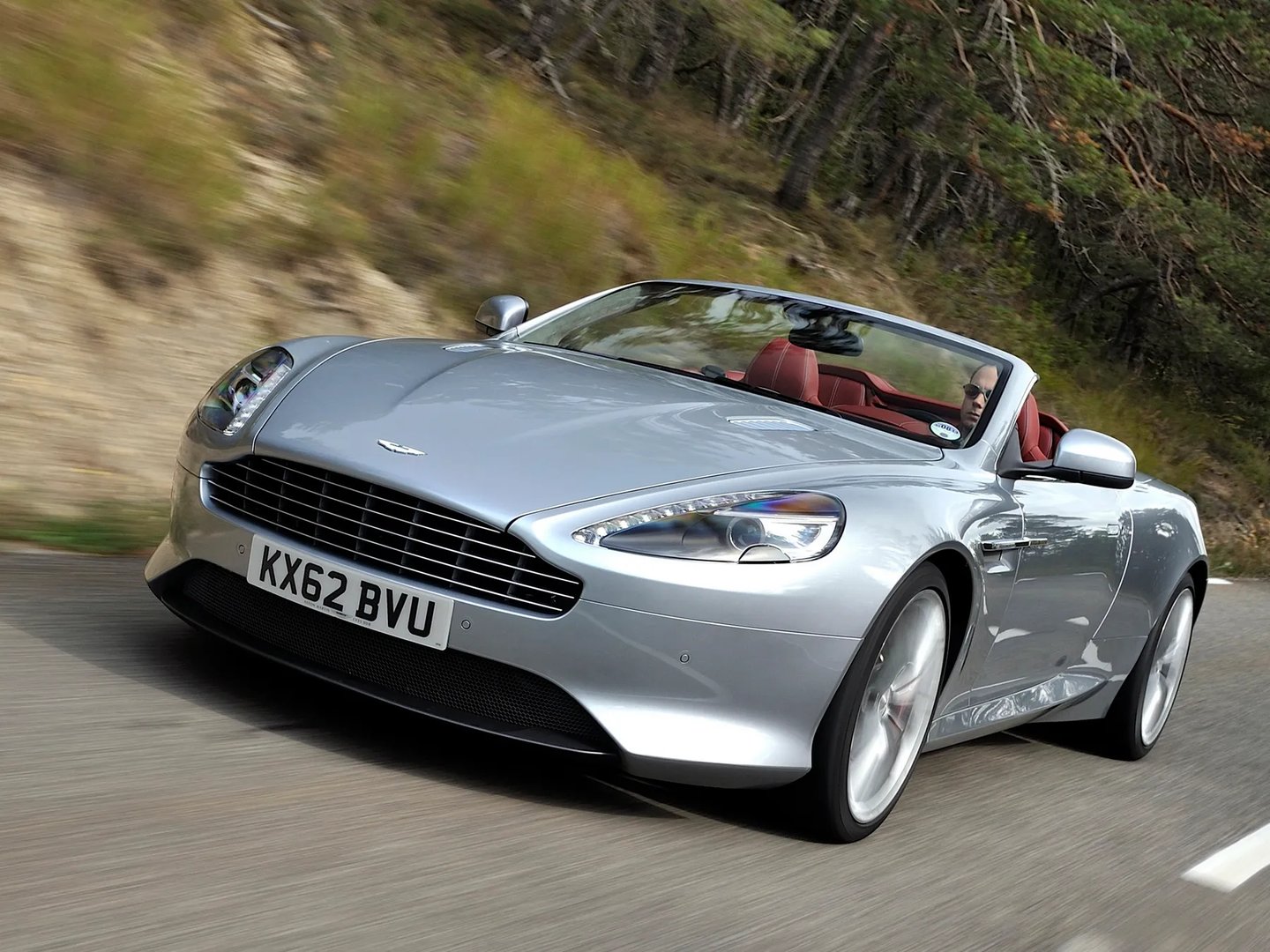 Aston Martin DB9 1 generation, restyling 2  Cabrio