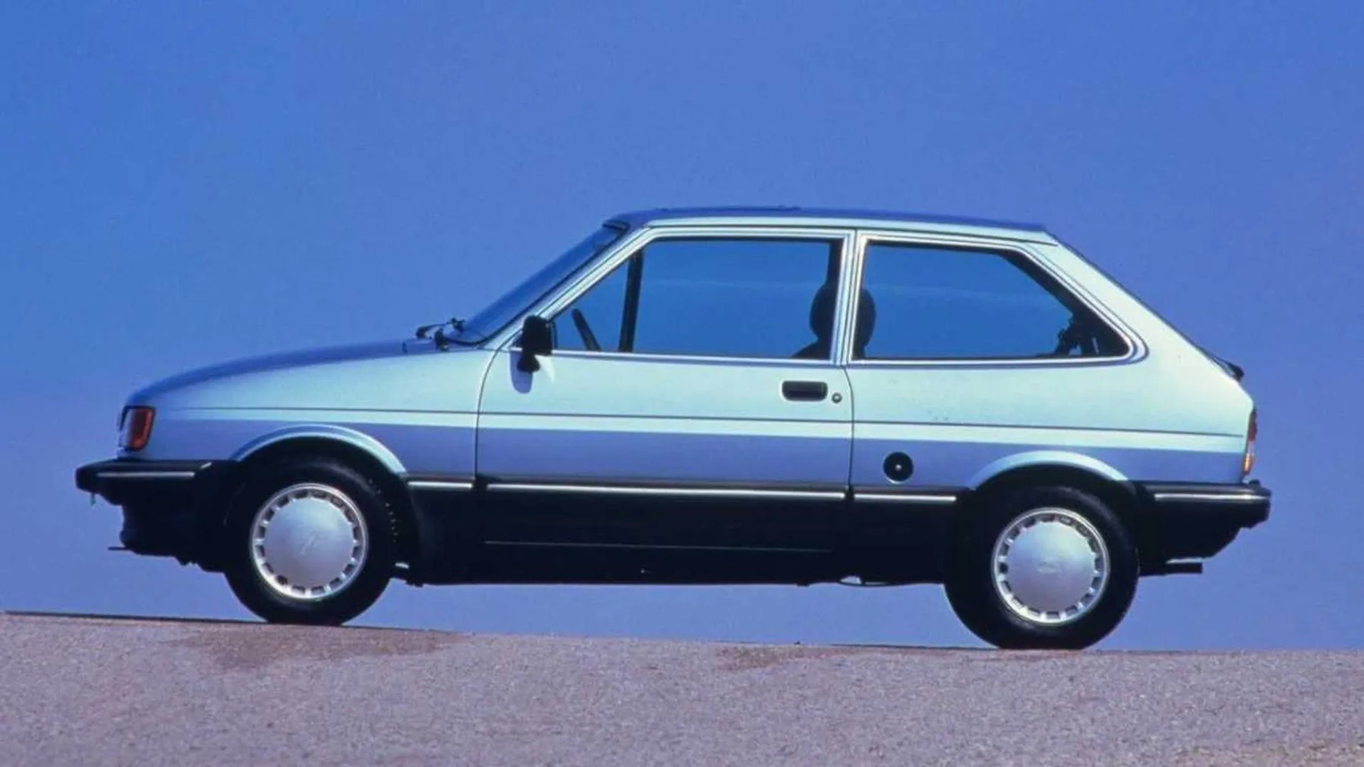 Ford_Fiesta_2_generation__Mini_3-doors__10.jpg