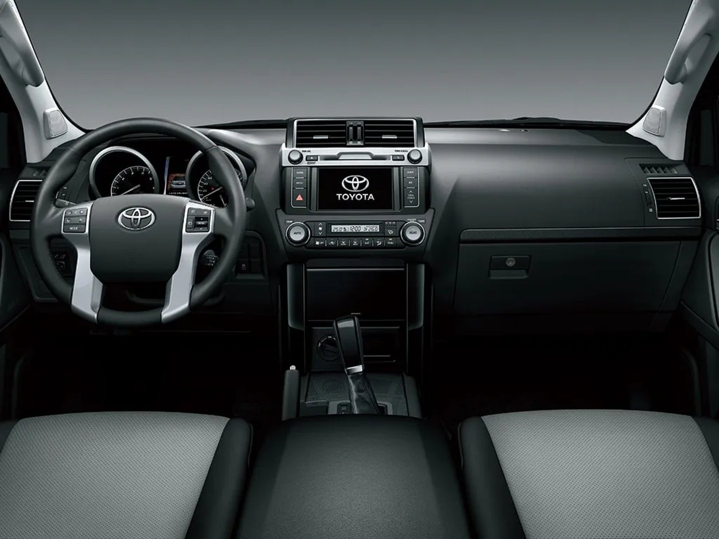 Toyota_Land_Cruiser_4_generation_restyling__SUV_3-doors__3.jpg
