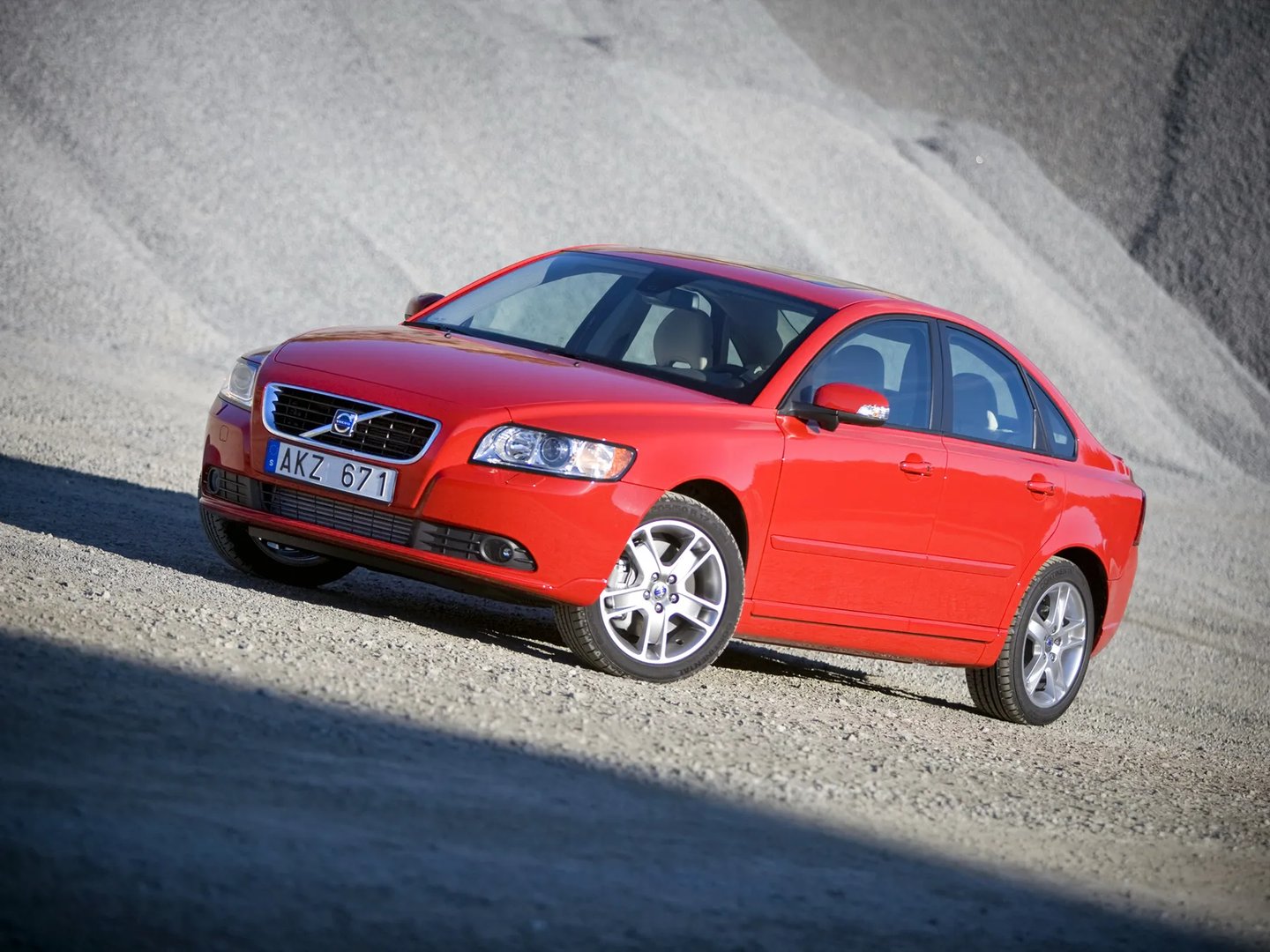 Volvo_S40_2_generation__Sedan__8.jpg