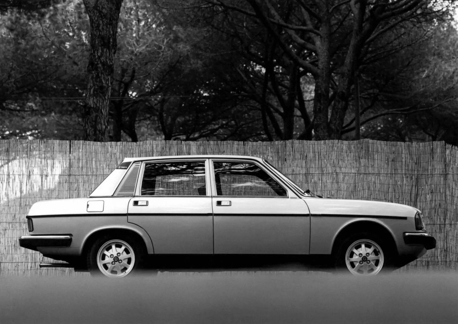 Lancia_Trevi_1_generation__Sedan__4.jpg