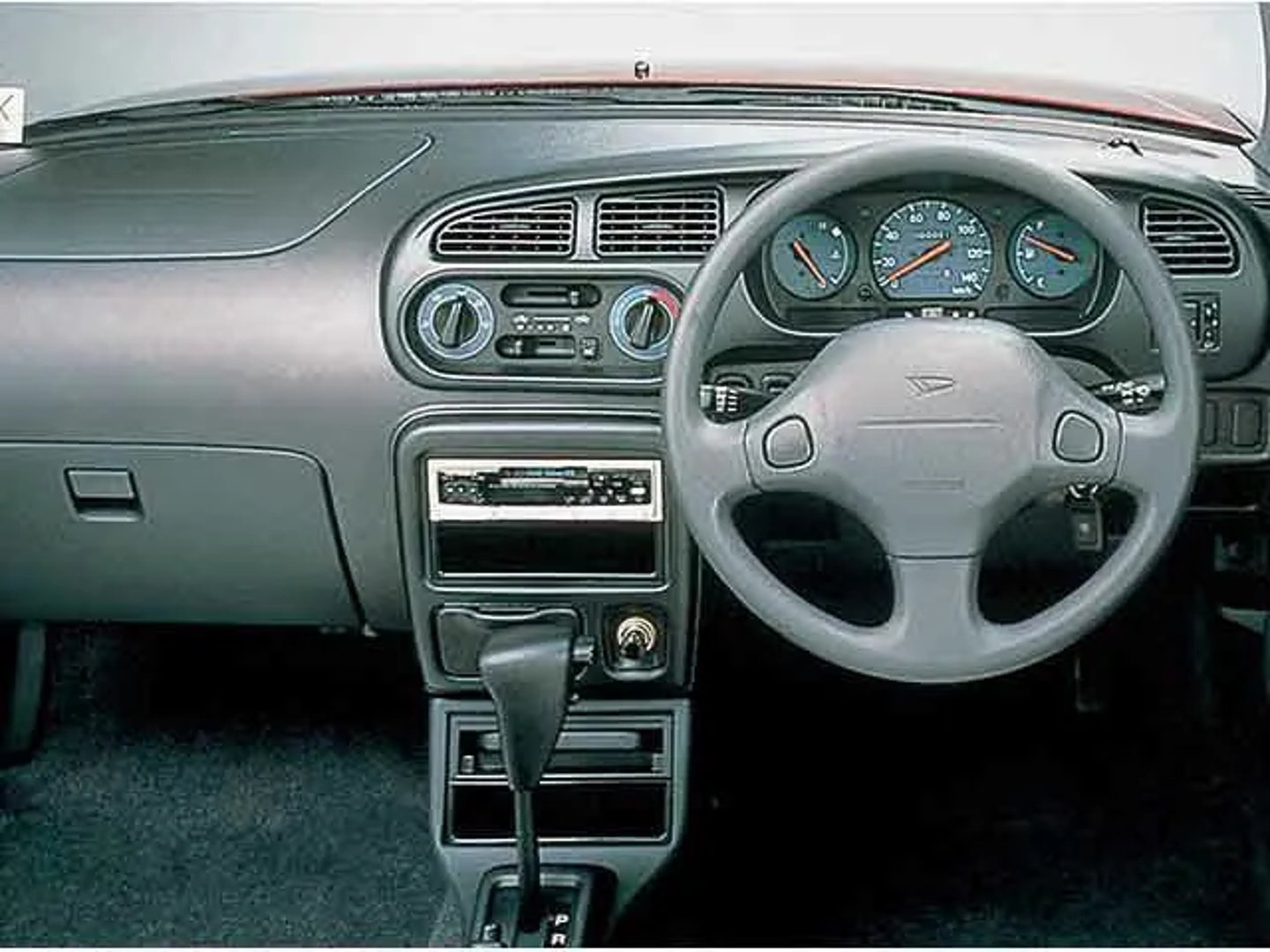 Daihatsu_Mira_5_generation__Mini_5-doors__4.jpg