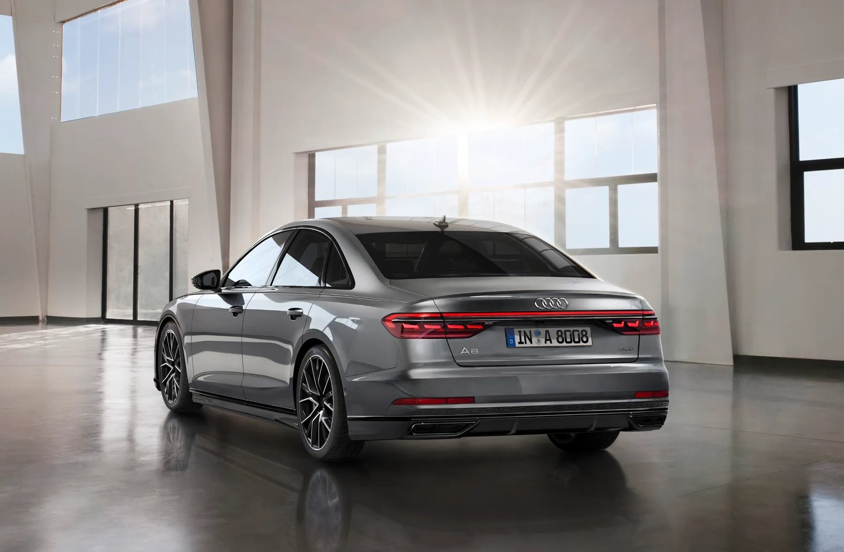 Audi_A8_4_generation__Sedan__10.jpg