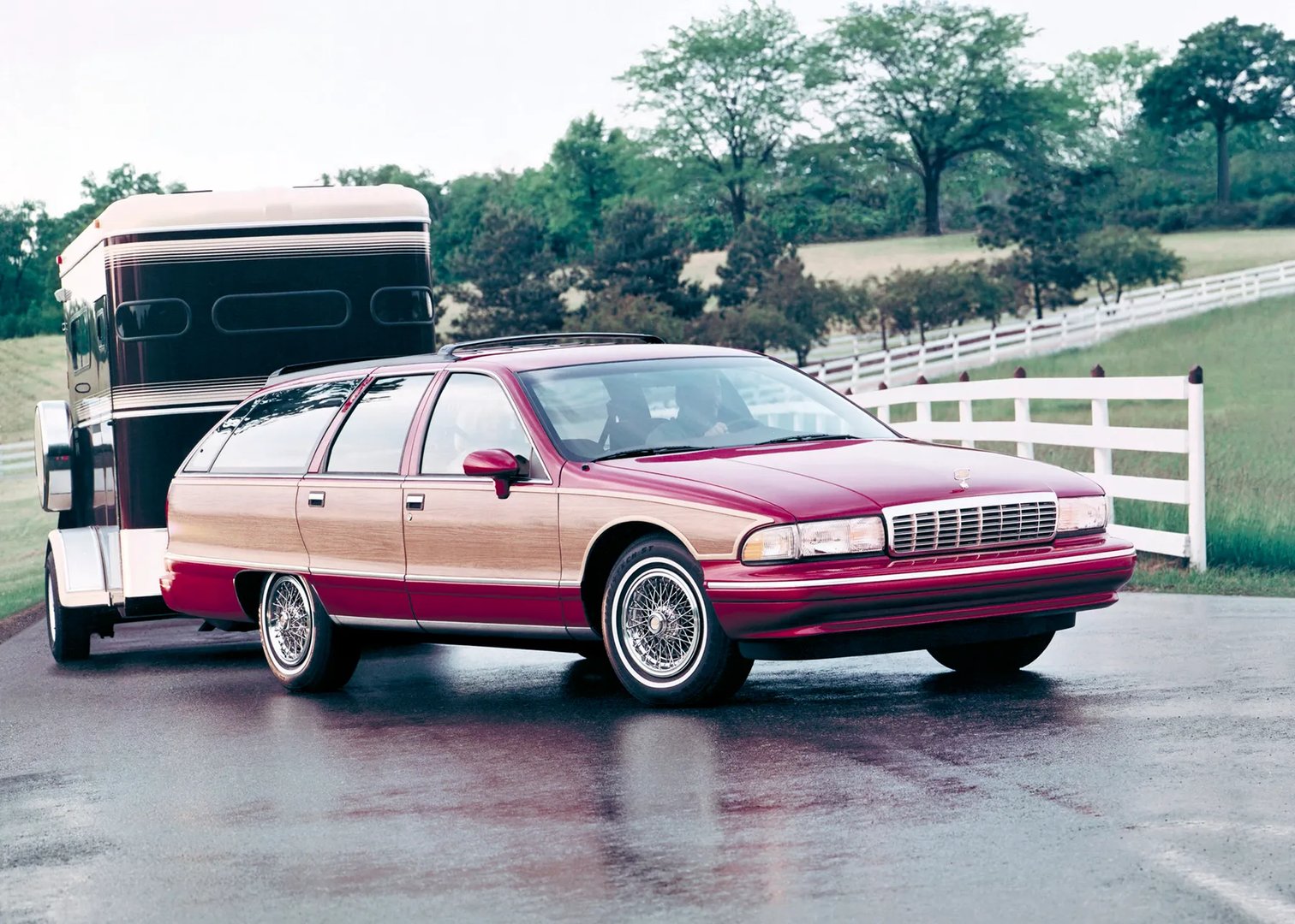 Chevrolet_Caprice_4_generation__Estate_5-door__11.jpg