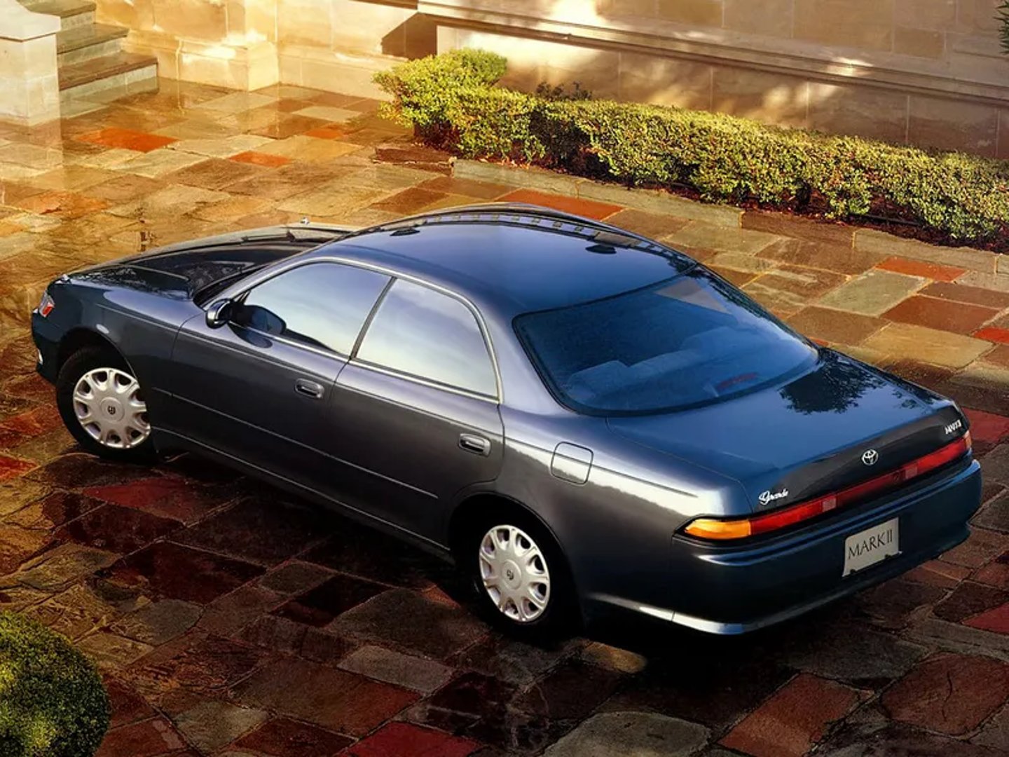 Toyota_Mark_II_7_generation__Sedan__6.jpg