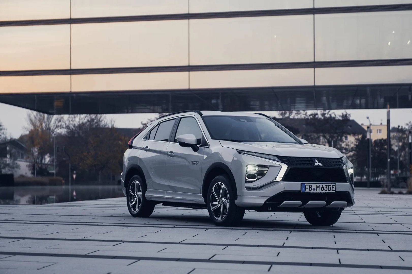 Mitsubishi_Eclipse_Cross_1_generation_restyling__SUV_5-doors__8.jpg