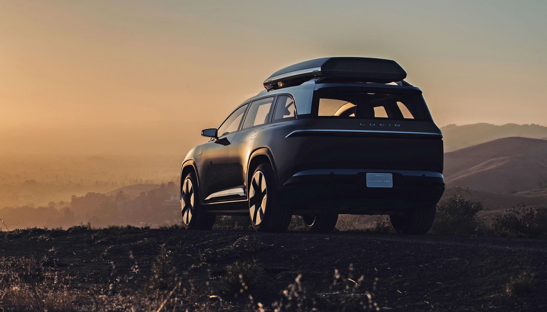 lucid_Gravity_1_generation__SUV_5-doors__28.jpg