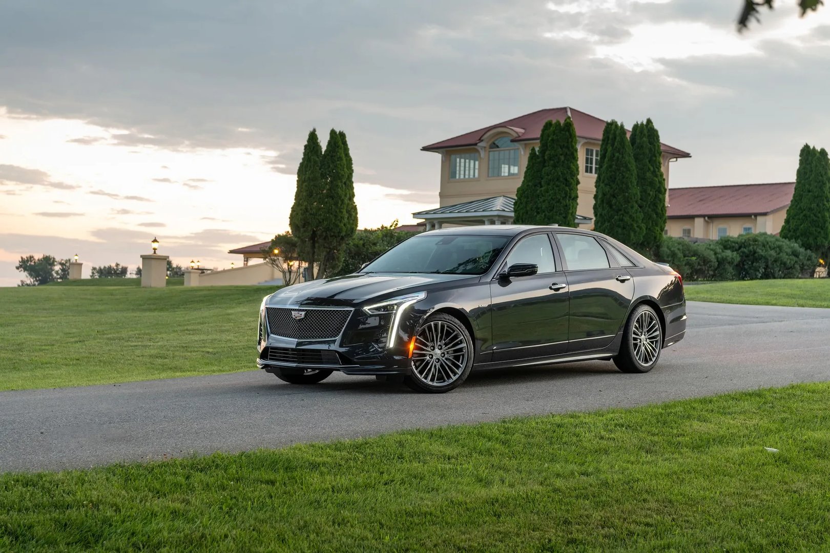 Cadillac_CT6_1_generation_restyling__Sedan__5.jpg