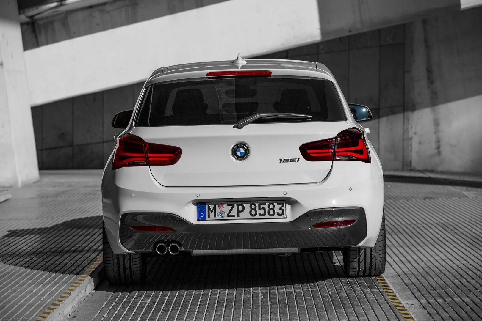 BMW_1_series_2_generation_restyling__Hatchback_5-door__5.jpg