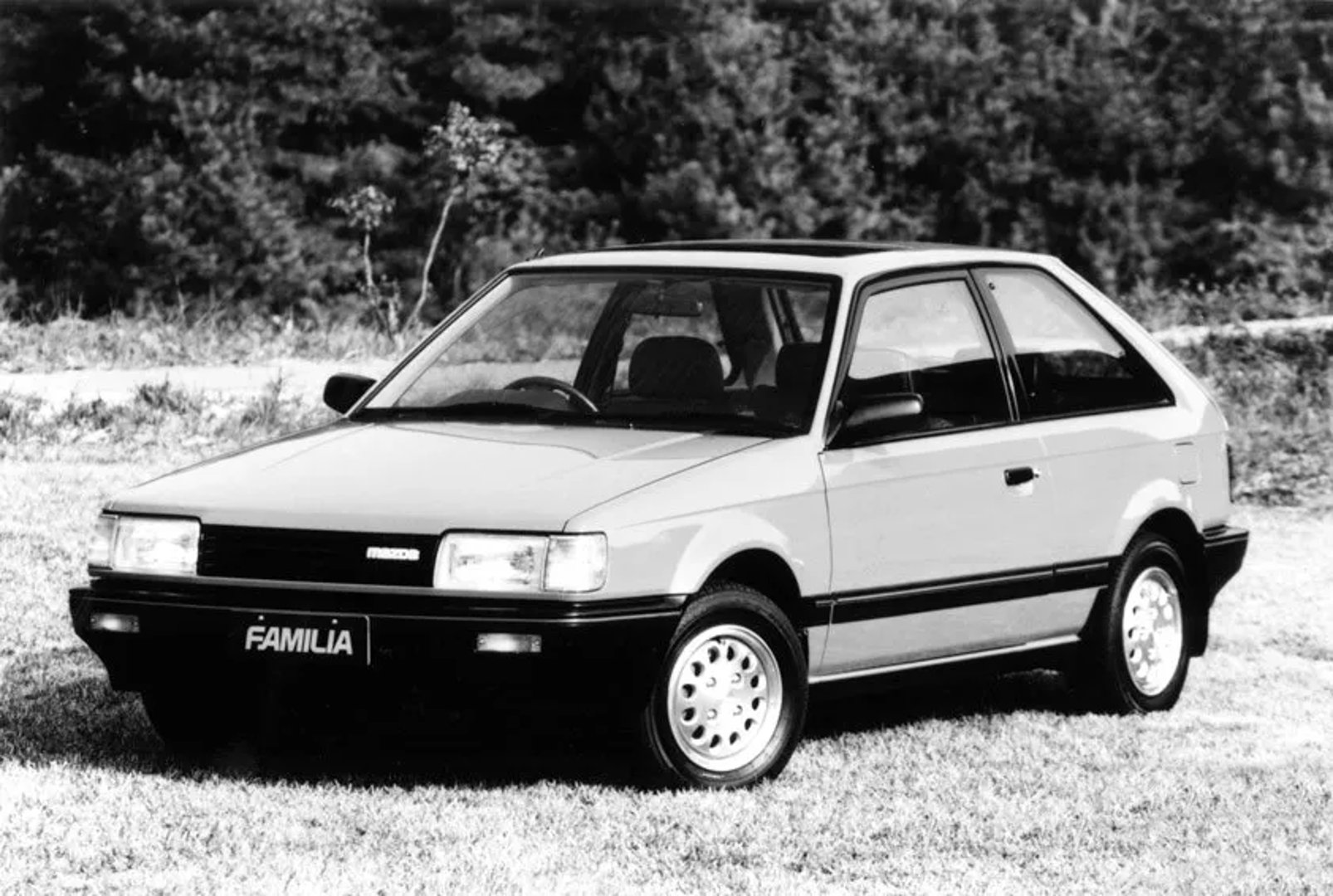 Mazda_Familia_6_generation__Mini_3-doors__1.jpg