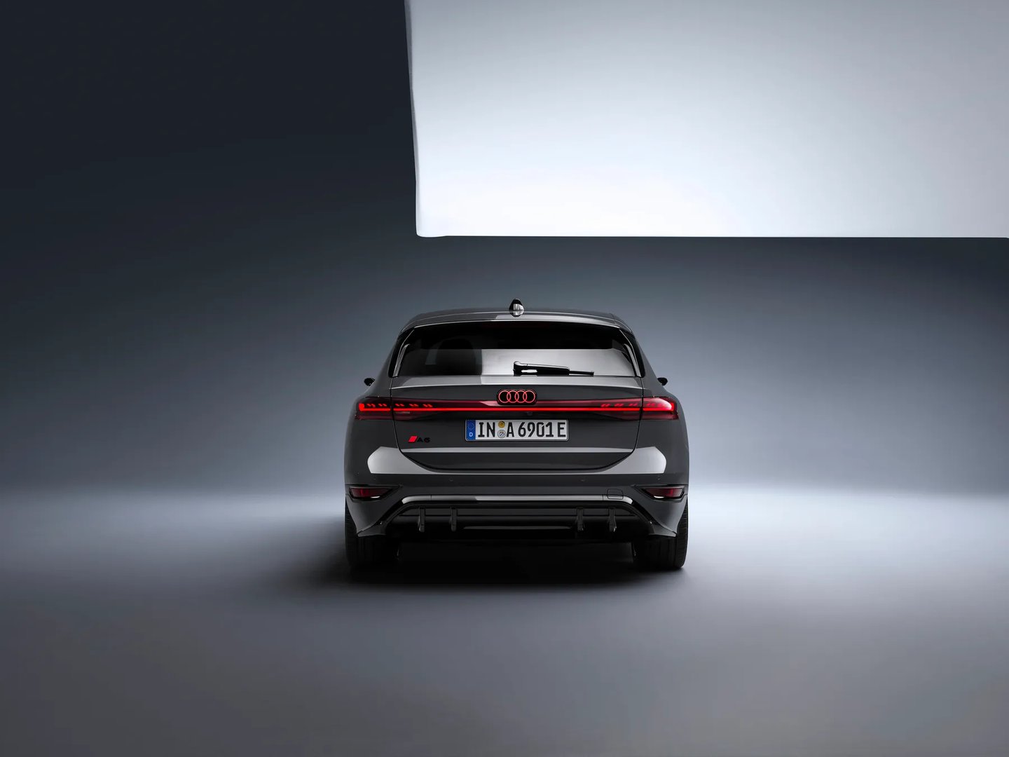 audi_A6_e-tron_1_generation__Estate_5-door__6.jpg
