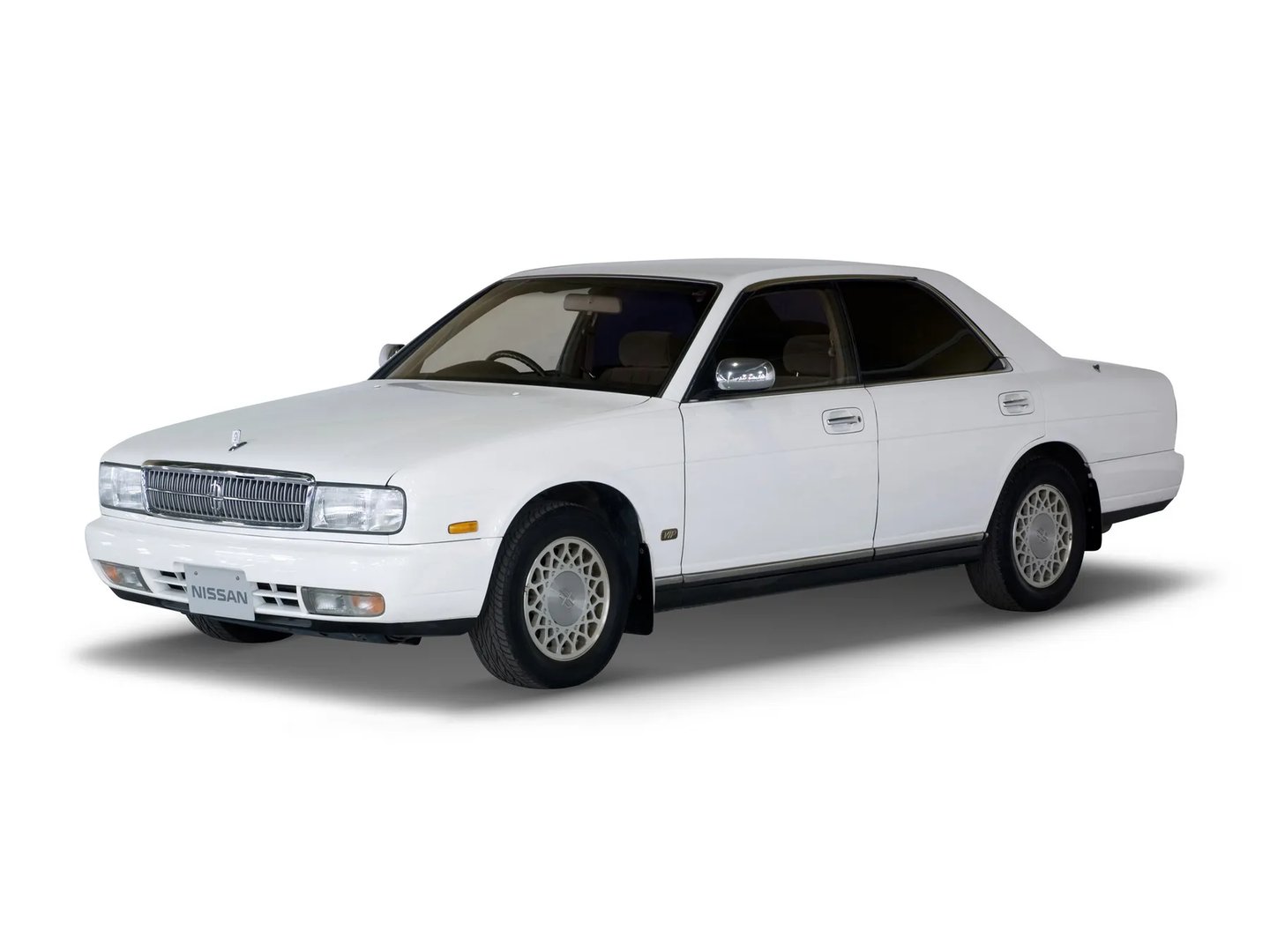 Nissan_Cedric_8_generation__Sedan__1.jpg