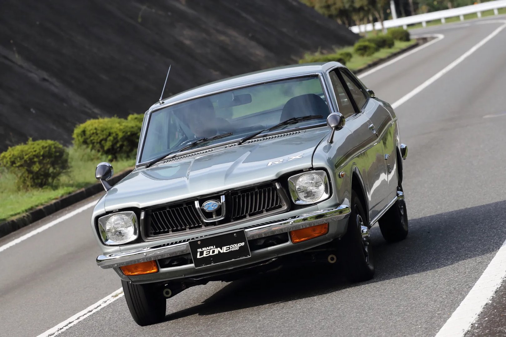 Subaru_Leone_1_generation__Coupe__1.jpg
