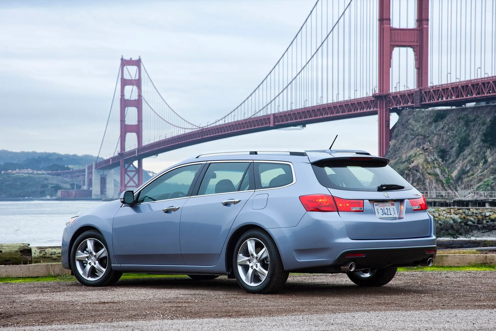 Acura_TSX_2_generation__Estate_5-door__13.jpg