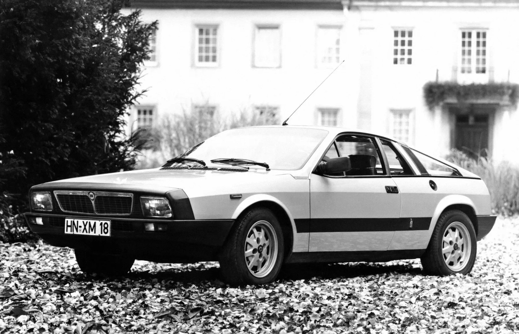 Lancia_Montecarlo_1_generation__Coupe__3.jpg