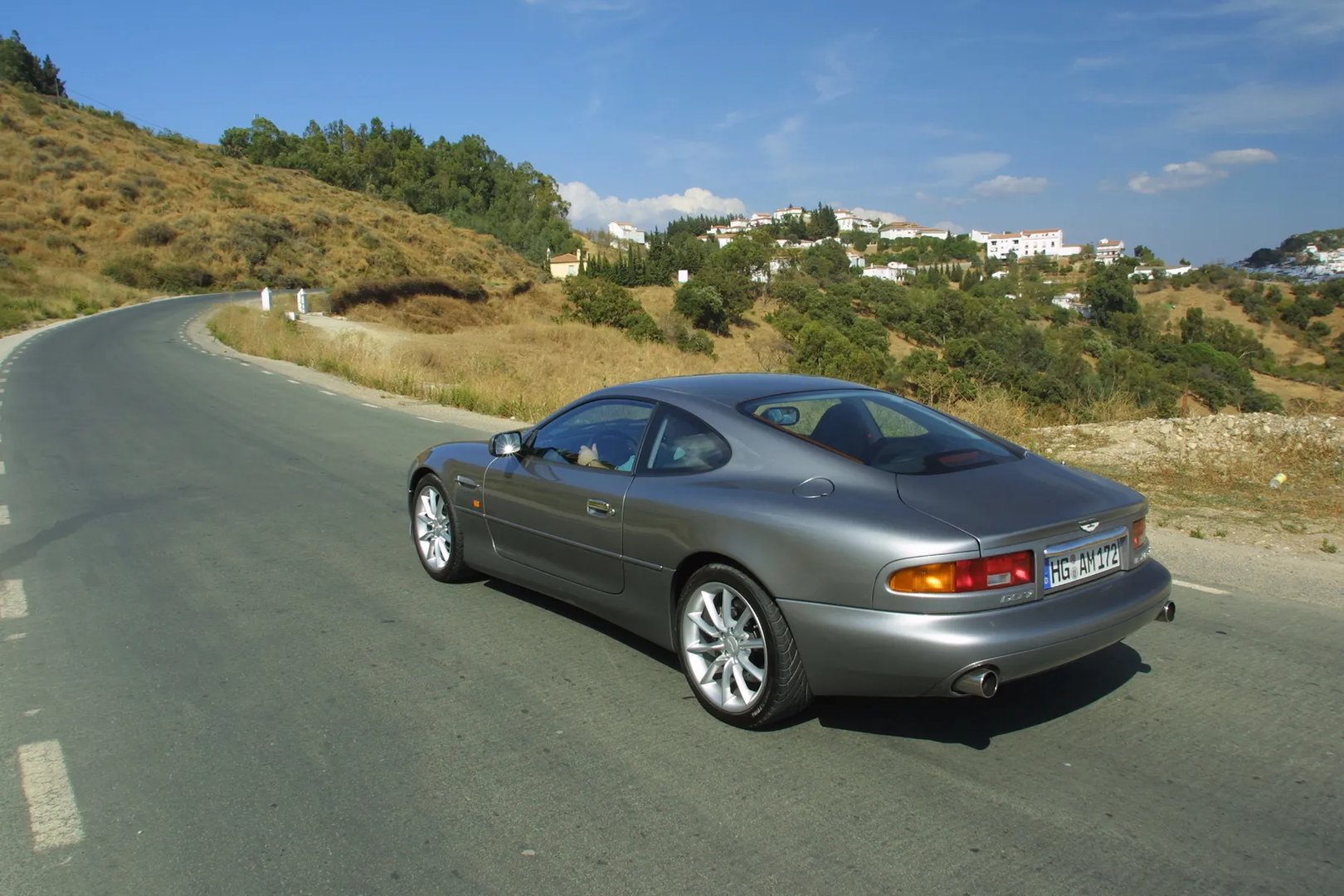 Aston Martin_DB7_1_generation_restyling__Coupe__1.jpg