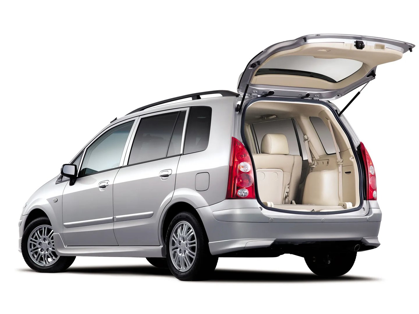 Haima_Freema_1_generation__Minivan__3.jpg