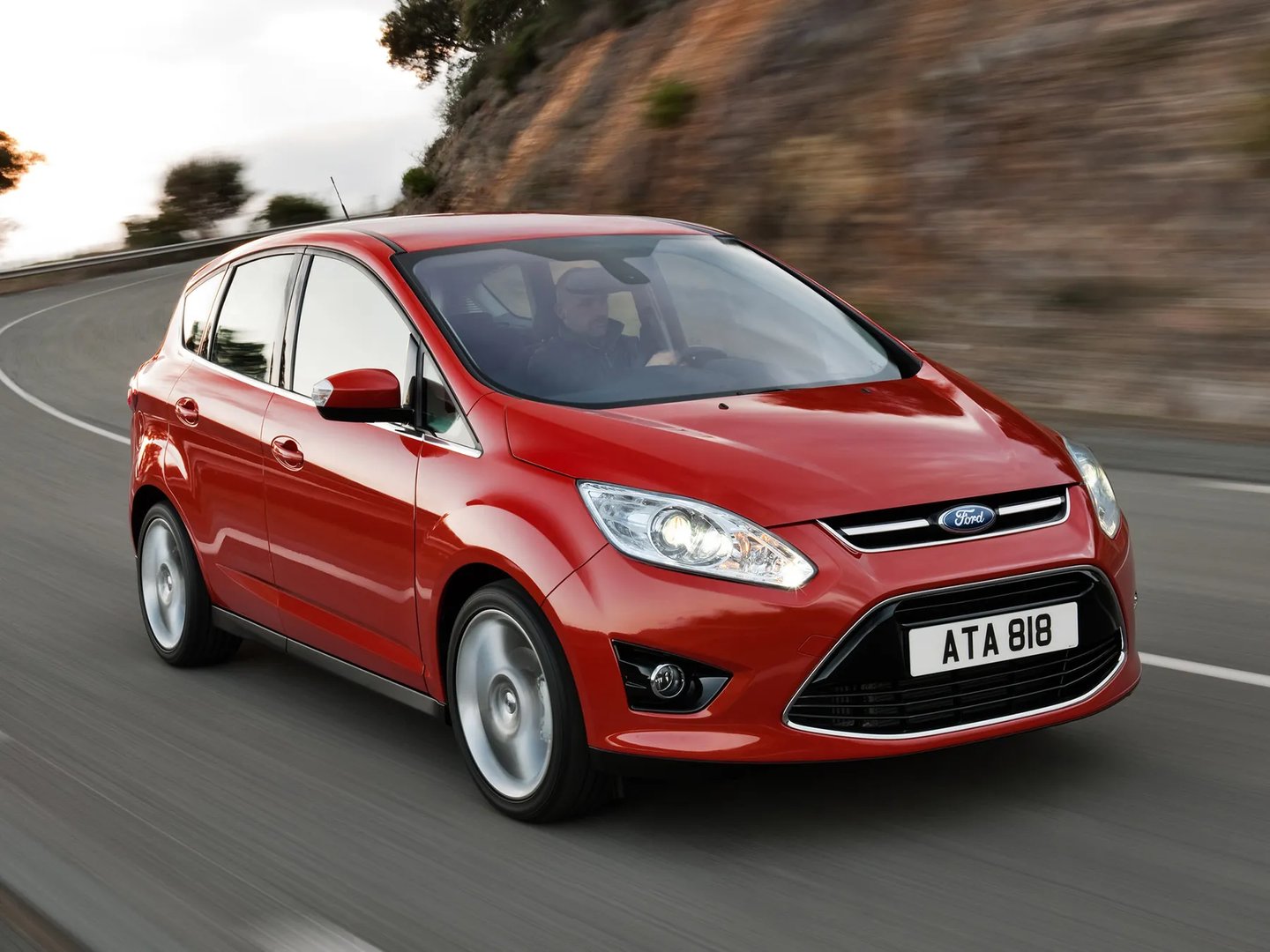 Ford_C-MAX_2_generation__Compact_Van__12.jpg