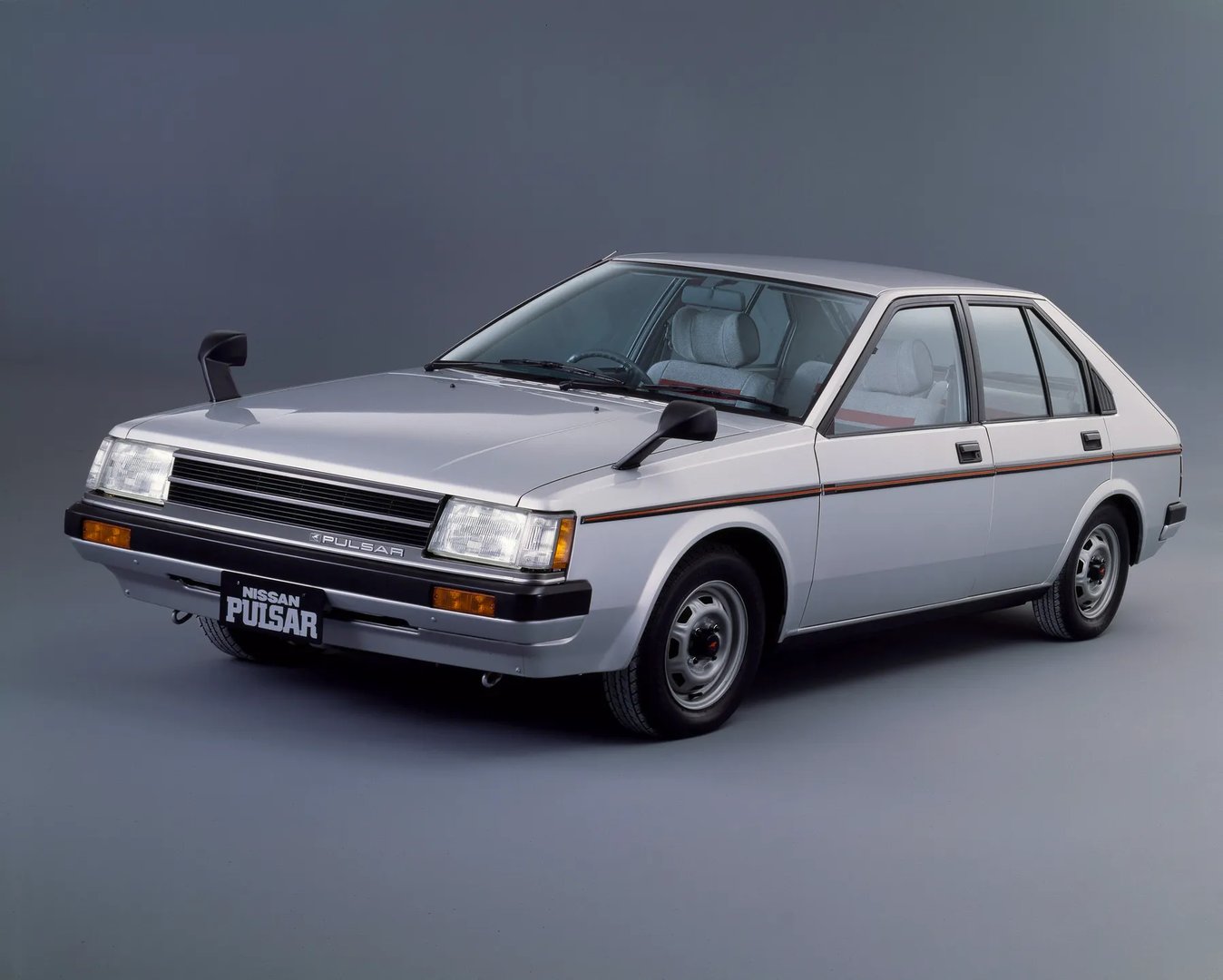Nissan_Pulsar_2_generation__Mini_5-doors__1.jpg