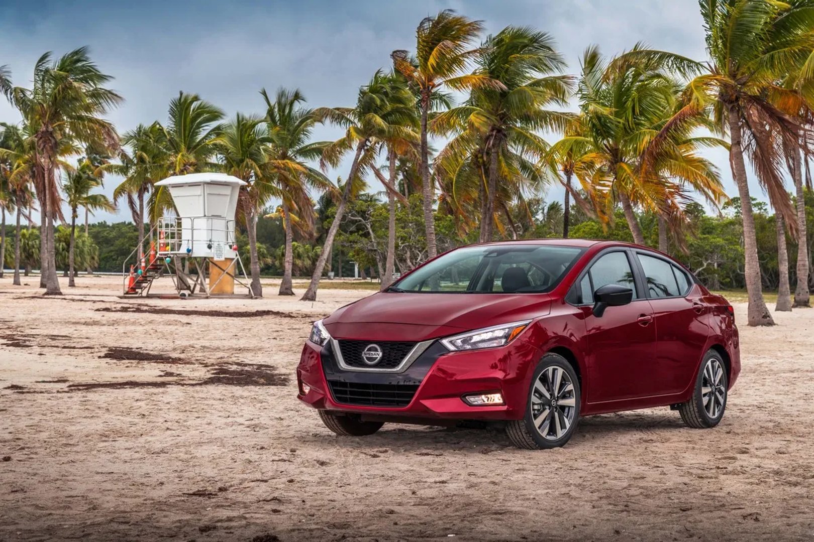 Nissan_Versa_3_generation__Sedan__7.jpg