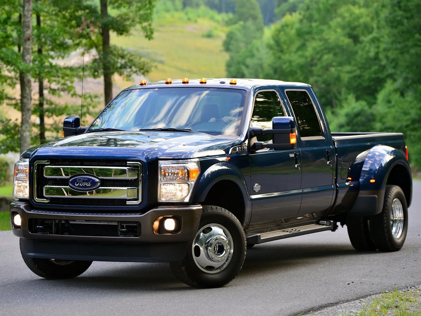 Ford_F-350_3_generation__Pickup_double-cab__5.jpg