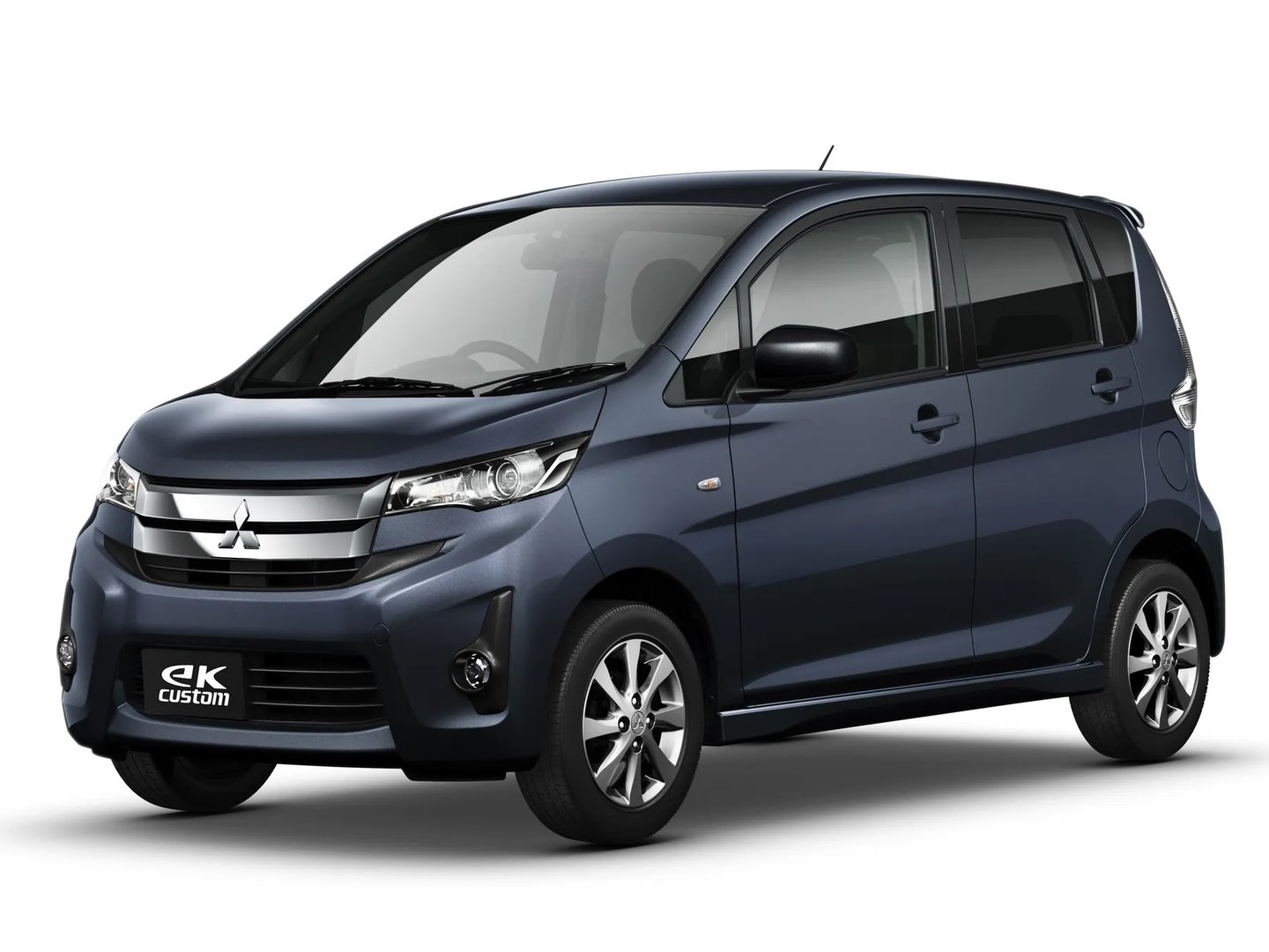 Mitsubishi_eK_Custom_1_generation__Microvan__1.jpg
