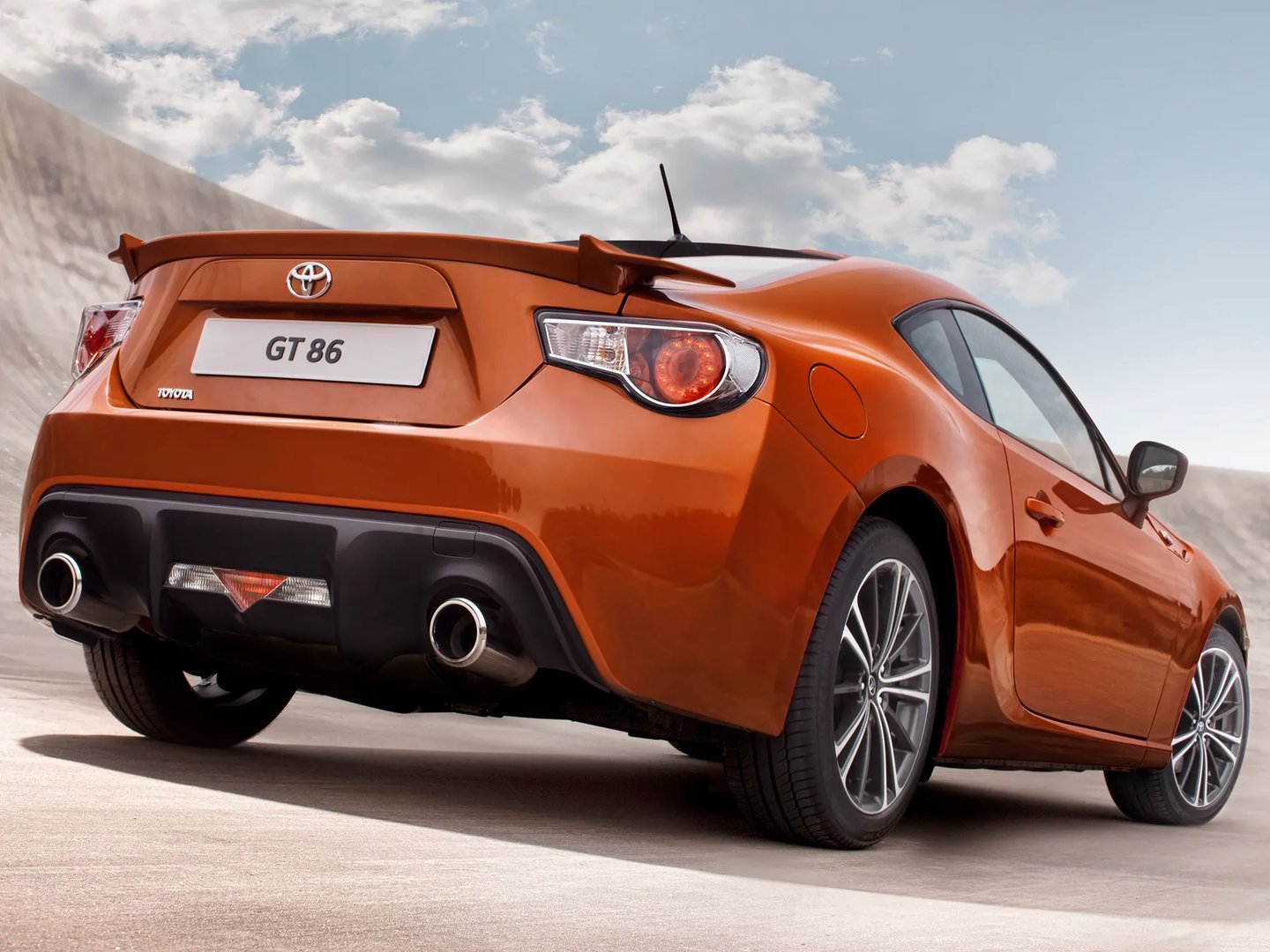 Toyota_GT86_1_generation__Coupe__2.jpg