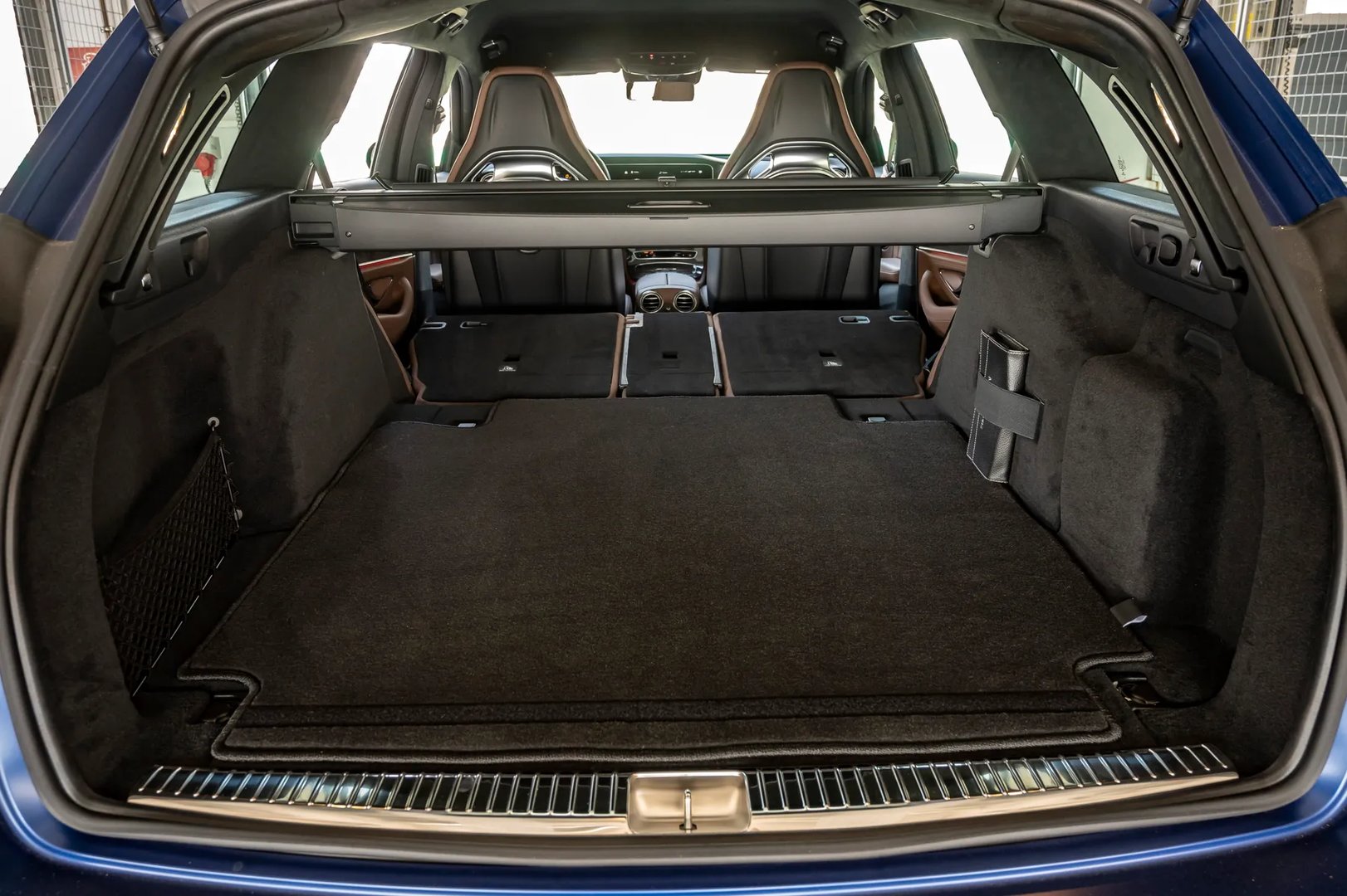 Mercedes_E-Class_AMG_5_generation_restyling__Estate_5-door__11.jpg