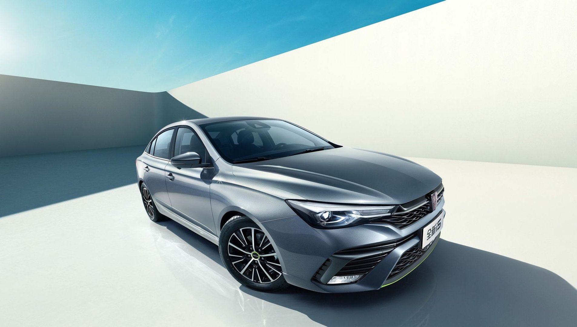 roewe_i5_1_generation_restyling_1__Sedan__29.jpg