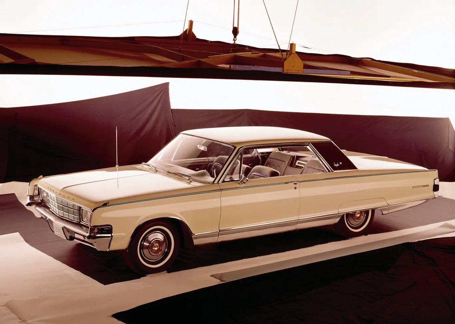 Chrysler_New_Yorker_7_generation__Coupe_Hardtop__1.jpg