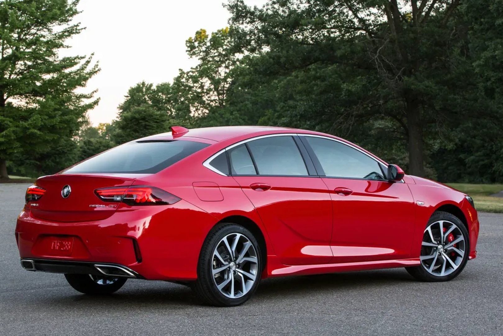 Buick_Regal_6_generation__Liftback__12.jpg