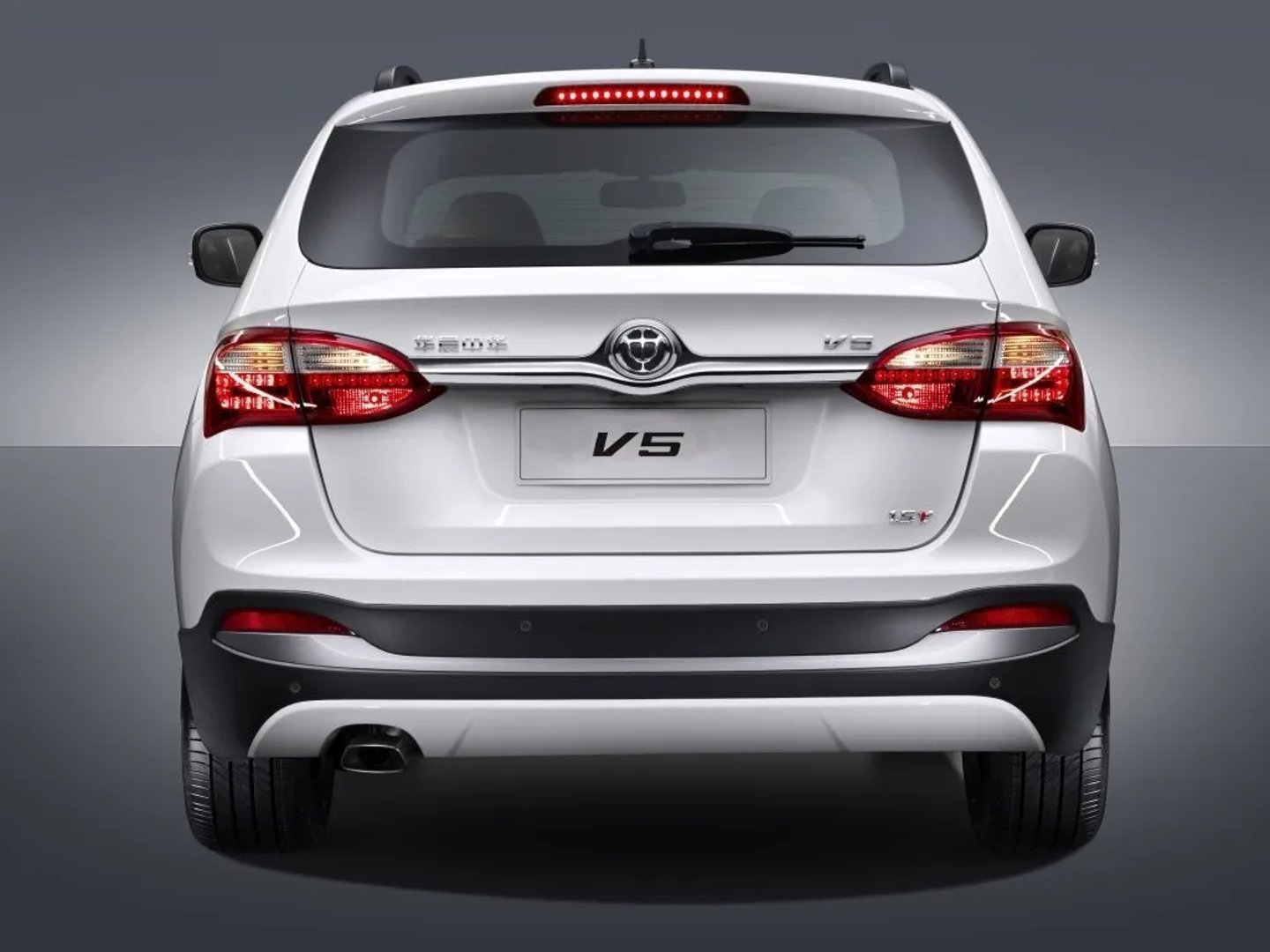 Brilliance_V5_1_generation_restyling__SUV_5-doors__3.jpg