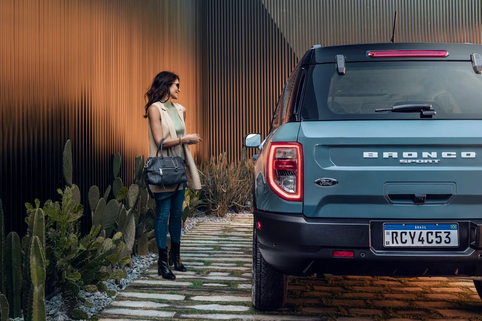 Ford_Bronco_Sport_1_generation__SUV_5-doors__9.jpg