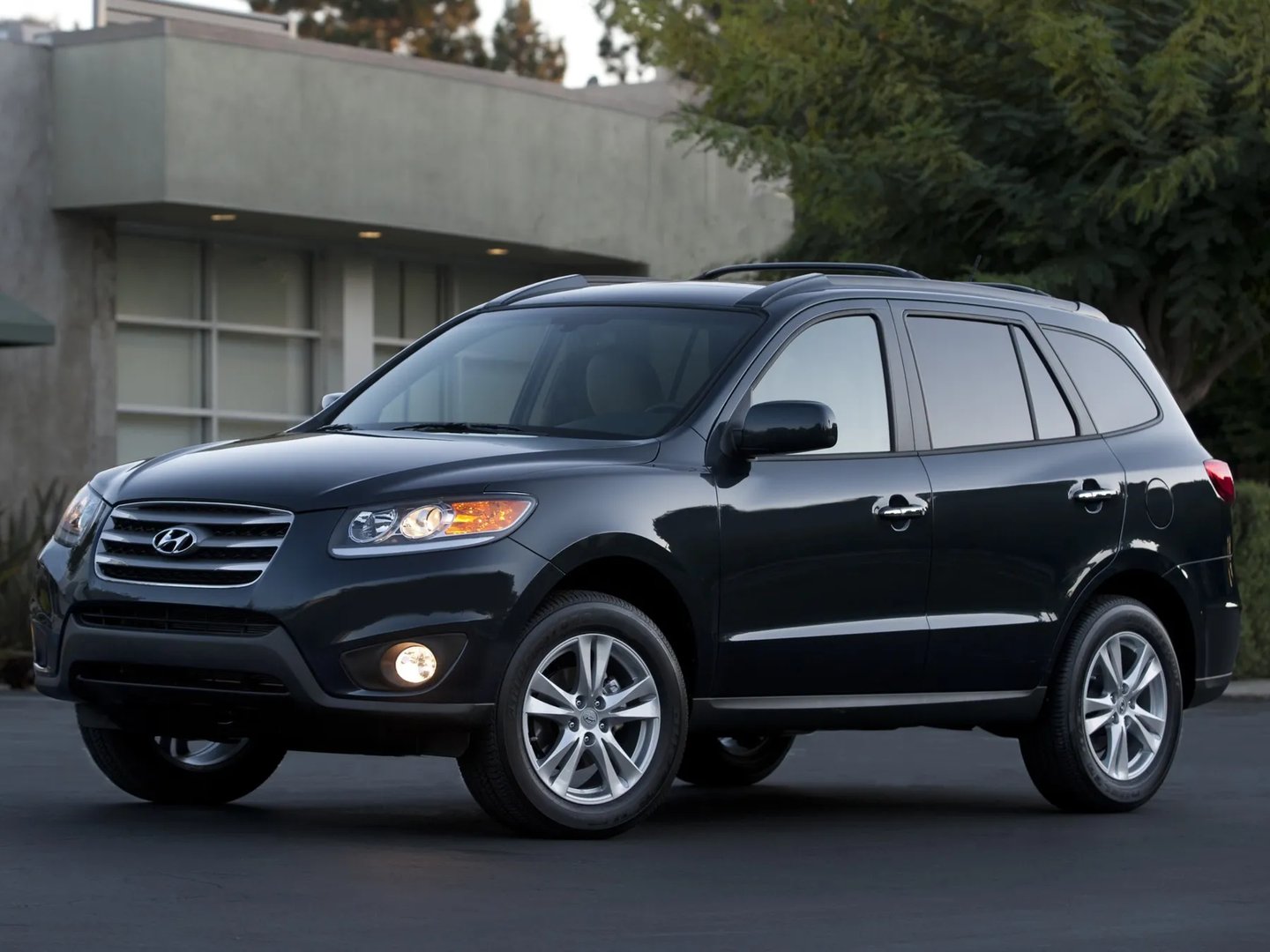 CM  SUV 5-doors