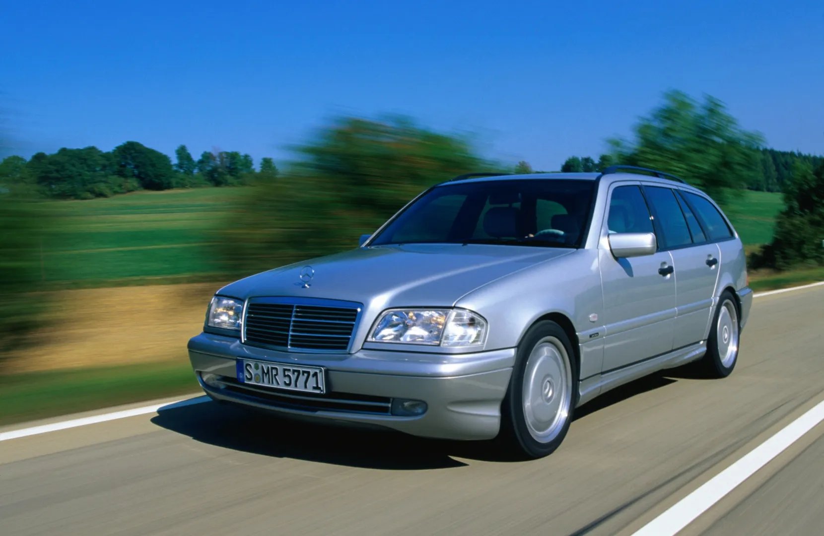 Mercedes_C-Class_AMG_1_generation_restyling__Estate_5-door__4.jpg
