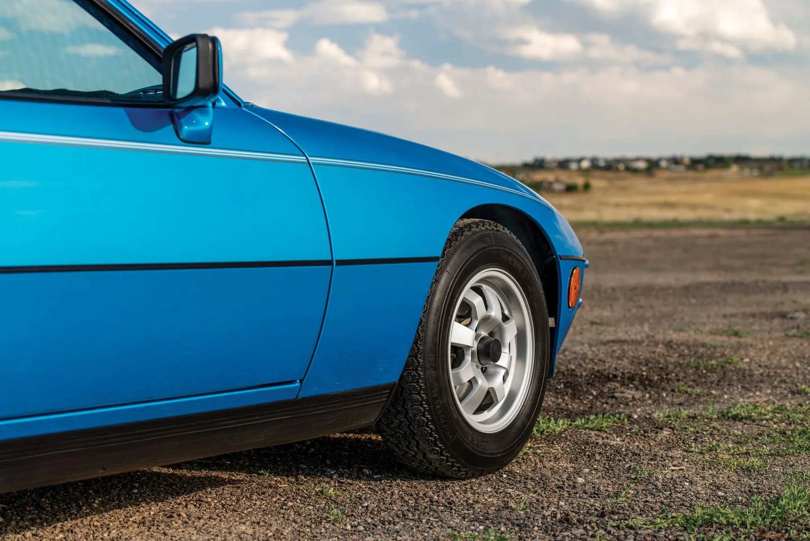 Porsche_924_1_generation__Coupe__10.jpg