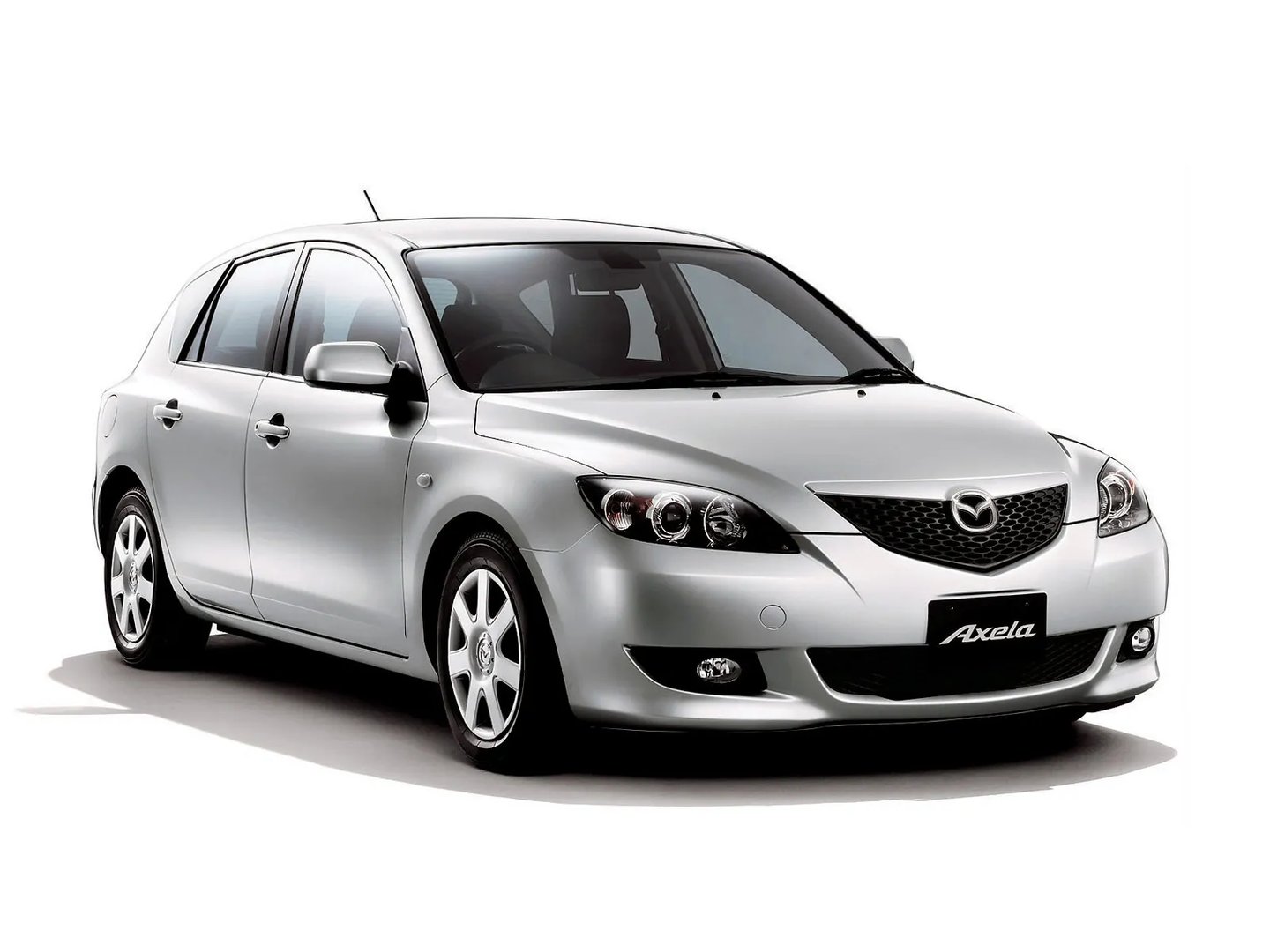 Mazda_Axela_1_generation__Hatchback_5-door__2.jpg