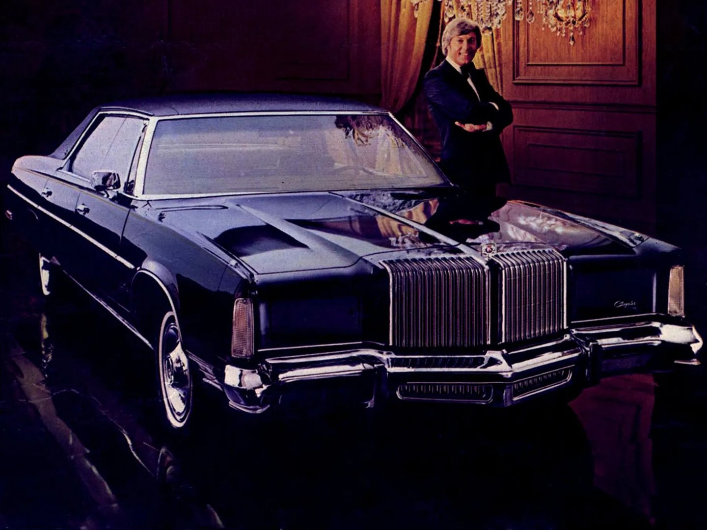 Chrysler_New_Yorker_9_generation__Sedan_Hardtop__3.jpg