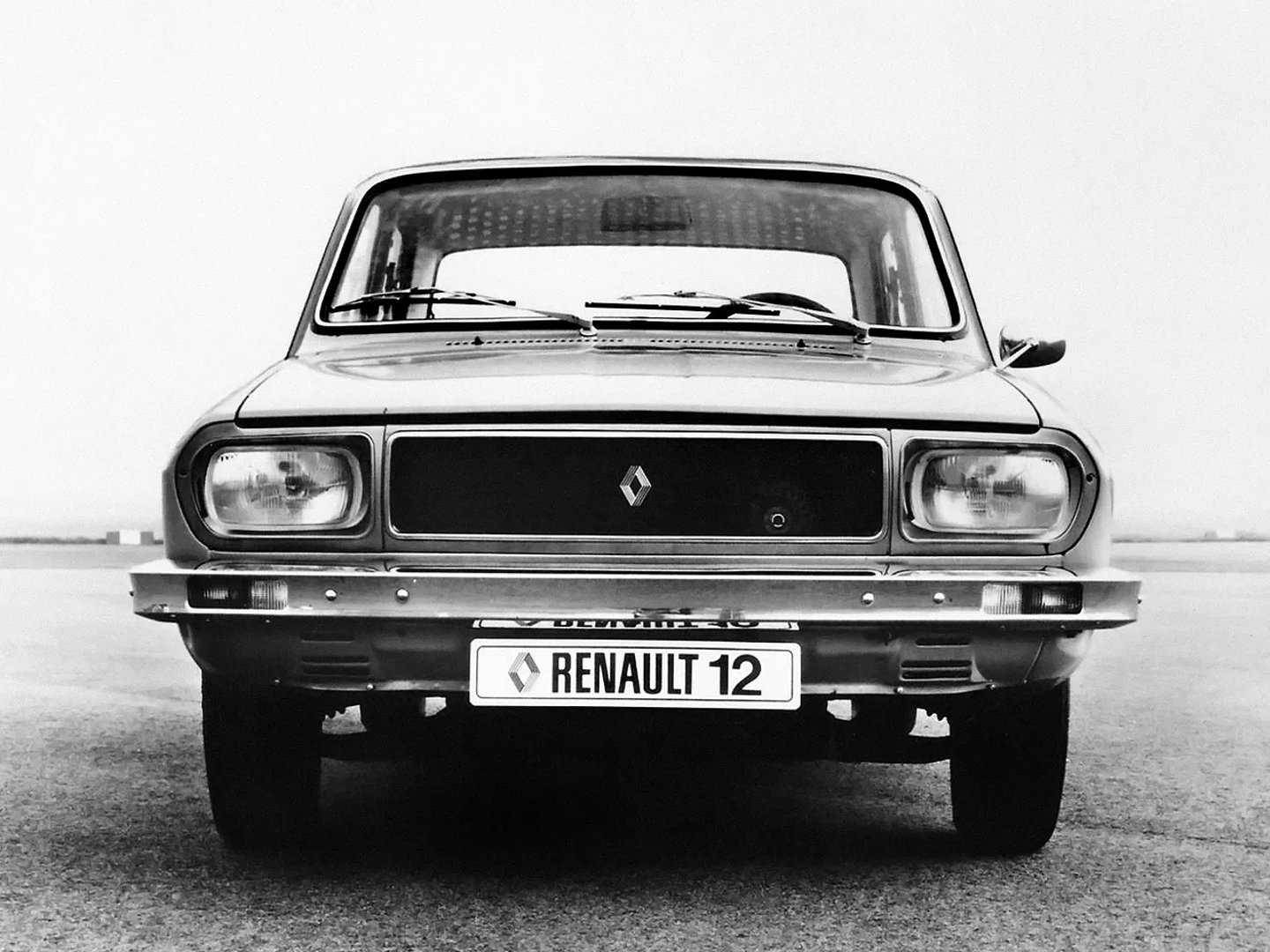 Renault_12_1_generation__Sedan__8.jpg